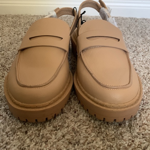 Tan Loafers *NWT* - Picture 8 of 9